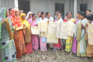 Renforcement du statut économique et social de 1.500 femmes et jeunes de 8 villages dans le Distrct de Darrang